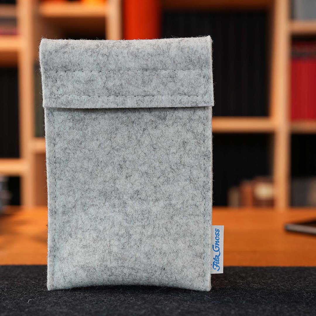 Handgefertigte Handytaschen aus Wollfilz mit Lasche und Klettverschluss –  Stilvoller Schutz